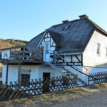 Bright And Spacious Flat In Schwalefeld Near With Private Terrace Willingen